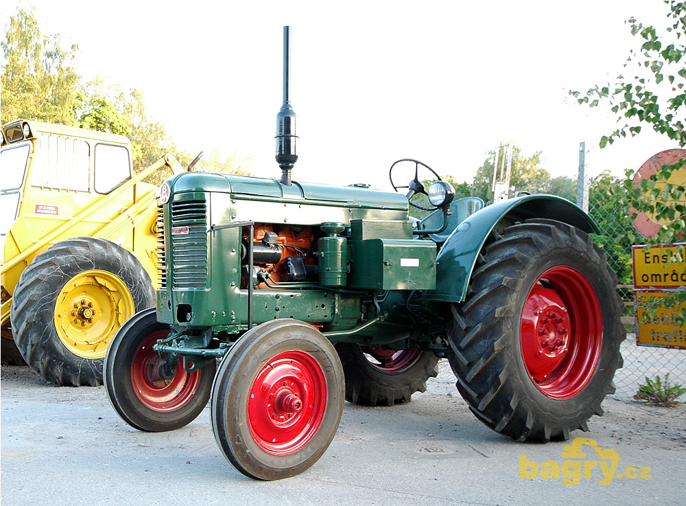 Základem nakladače H10 byl traktor Bolinder-Munktell BM 35