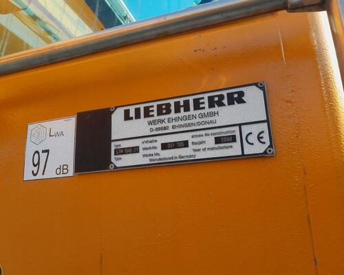 Autojeřáb Liebherr LTM 1040-2.1