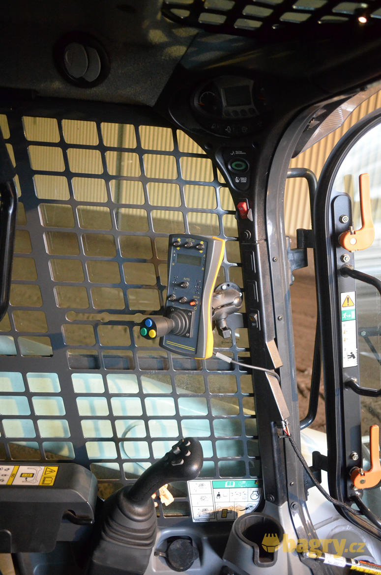 08. Ovládací panel AP MB-1 s mini joystickem 